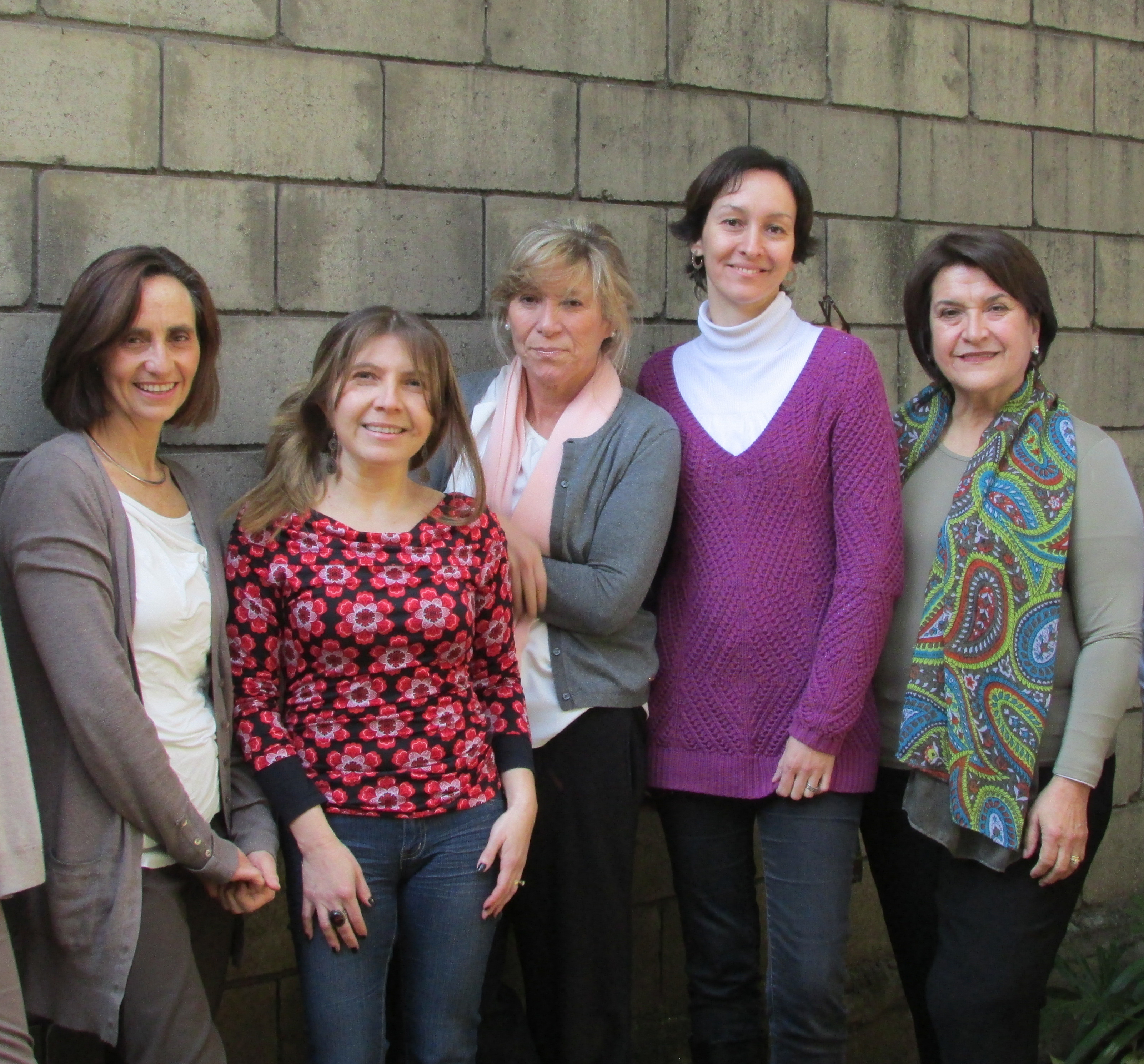 Equipo Regalos con Sentido Equipo "Regalos con Sentido": Luz María Rodríguez, Andrea Pastén, Bernardita Martínez, Soledad Cahis y Rosa Tarrés.